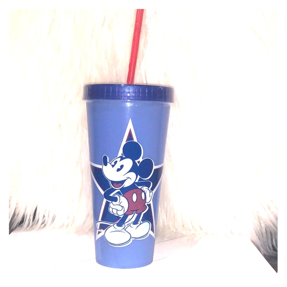 Disney Mickey Mouse Color changing Tumbler.
